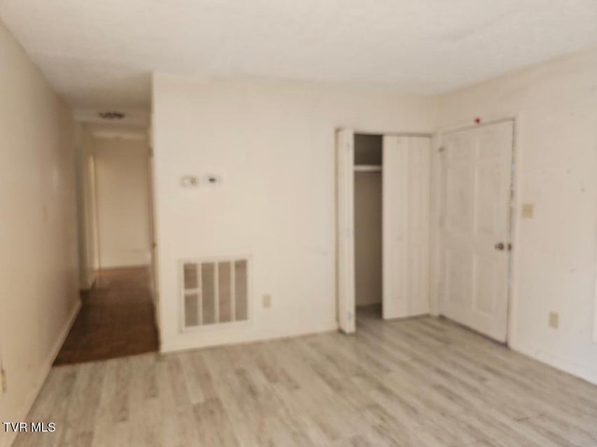 Photo #12: 2617 Banner Street