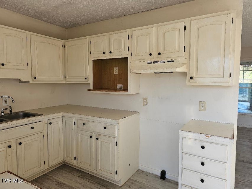 Photo #18: 2617 Banner Street