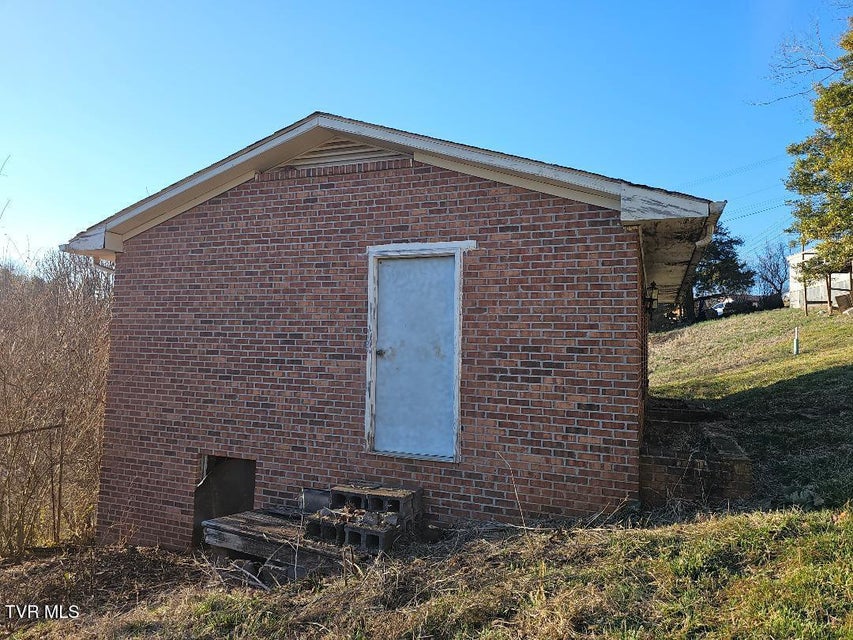 Photo #25: 2617 Banner Street