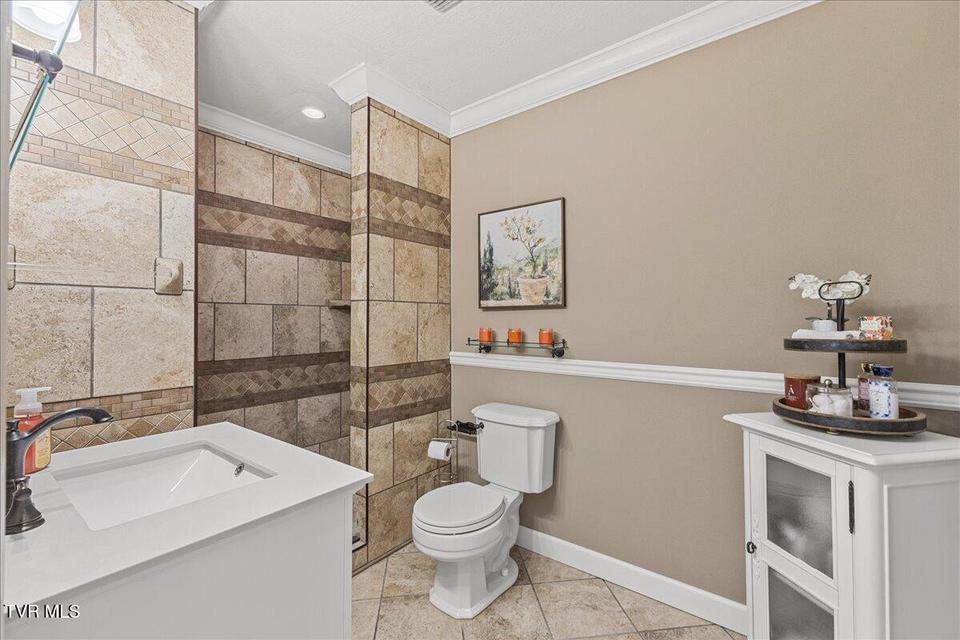 Photo #48: 225 Mary Lamons Road