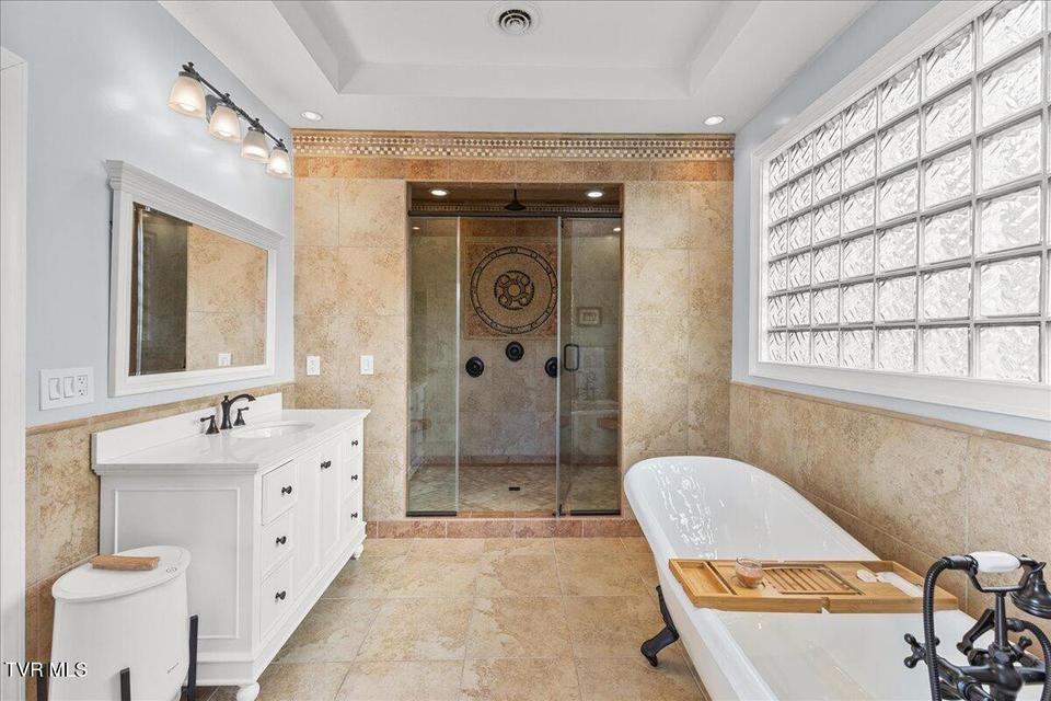 Photo #66: 225 Mary Lamons Road