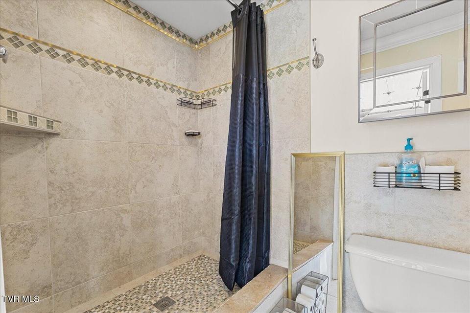 Photo #79: 225 Mary Lamons Road