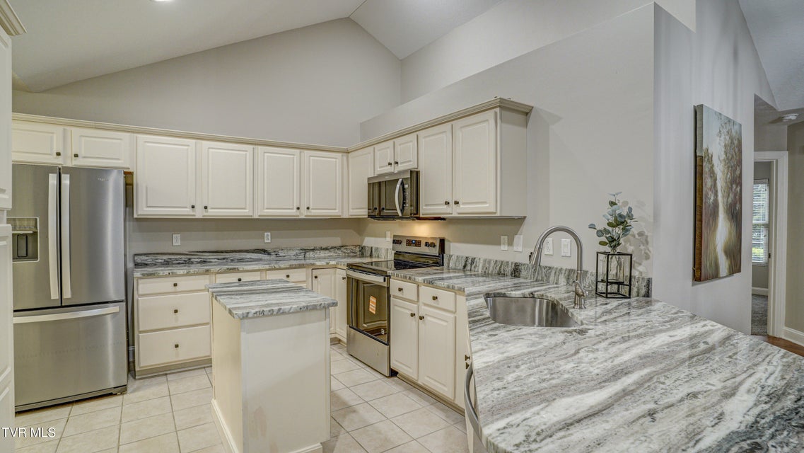 Photo #10: 1682 Hatterdale Farm Road