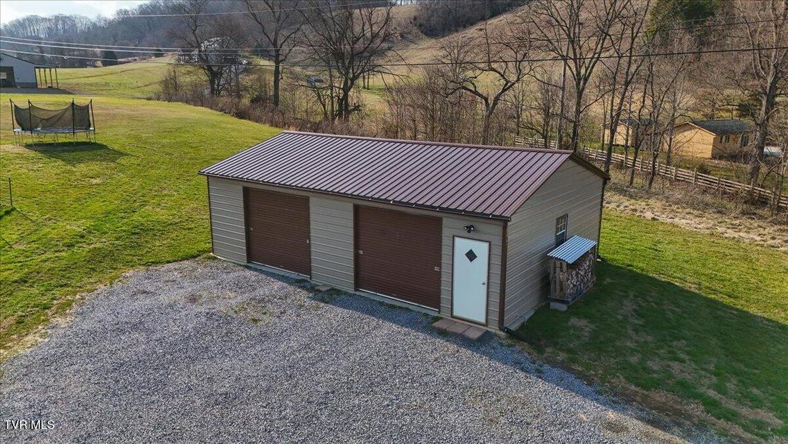 Photo #11: 933 Hunting Hill Road