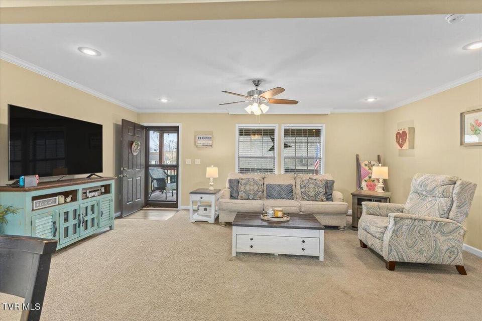 Photo #19: 933 Hunting Hill Road