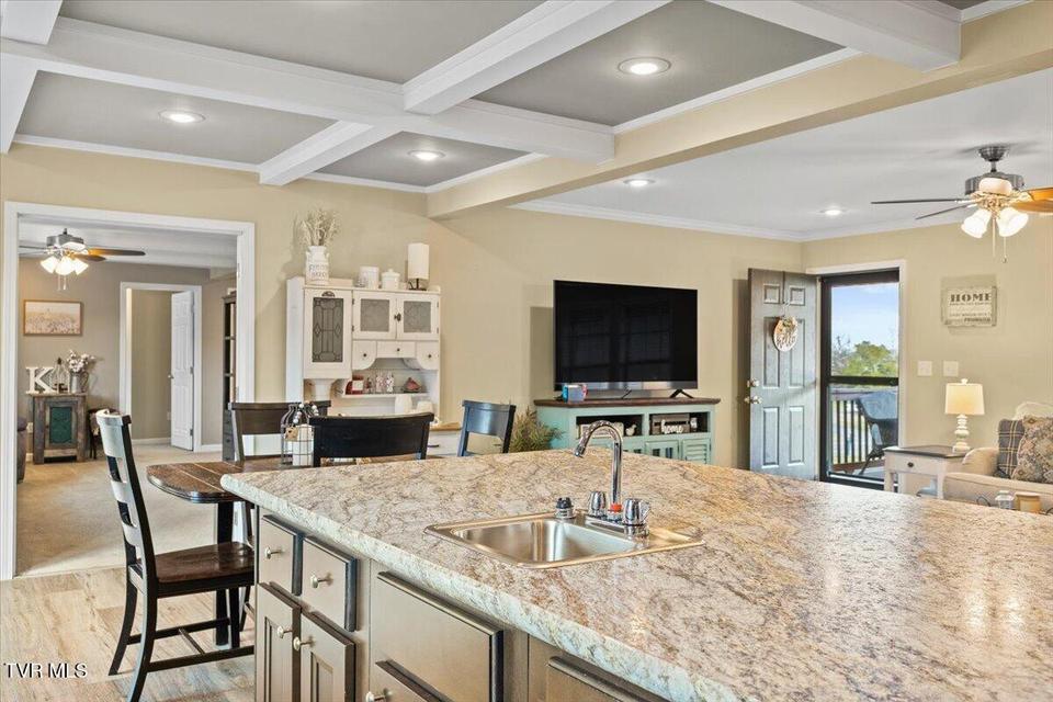 Photo #21: 933 Hunting Hill Road