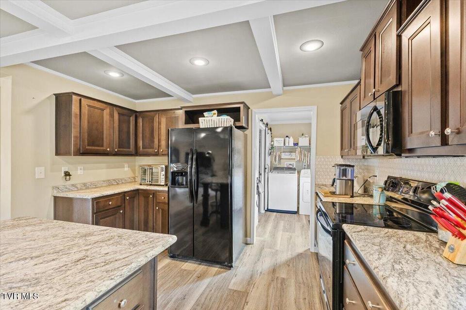 Photo #22: 933 Hunting Hill Road