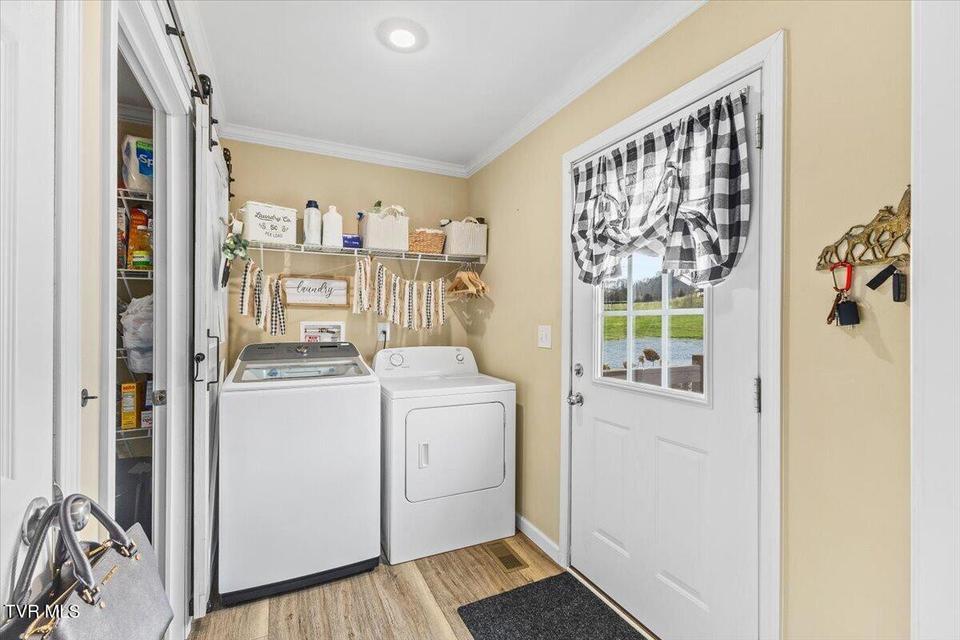 Photo #23: 933 Hunting Hill Road