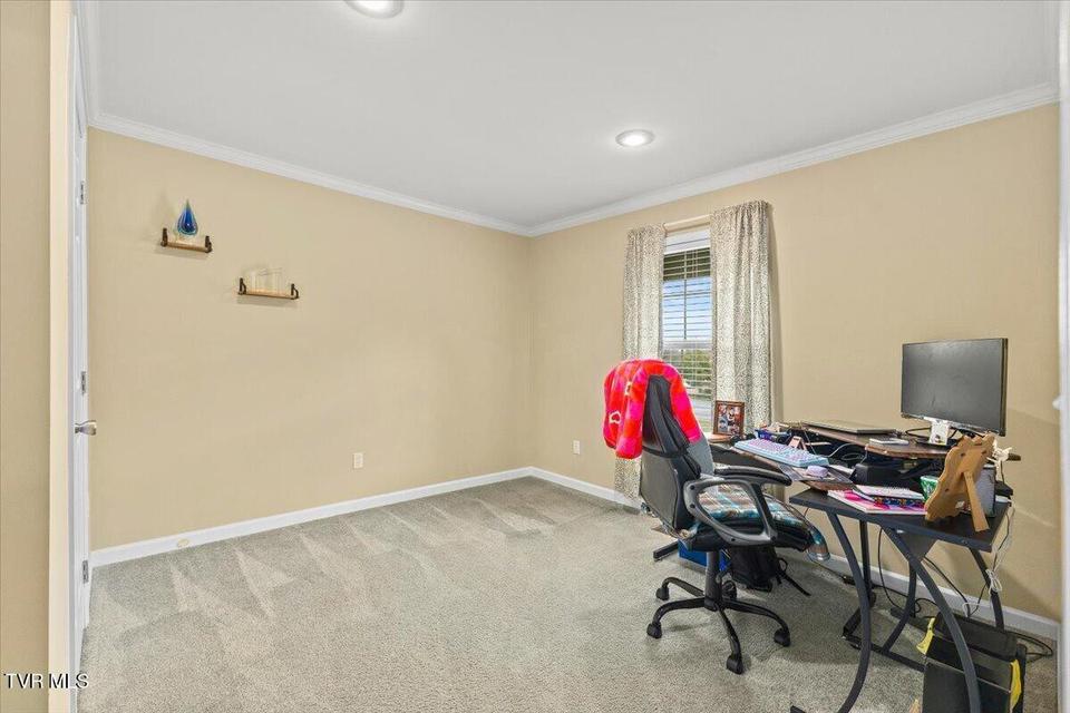 Photo #33: 933 Hunting Hill Road