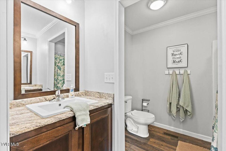 Photo #36: 933 Hunting Hill Road