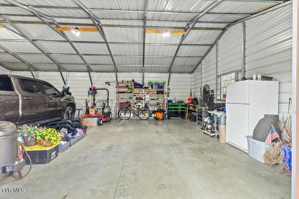 Photo #52: 933 Hunting Hill Road