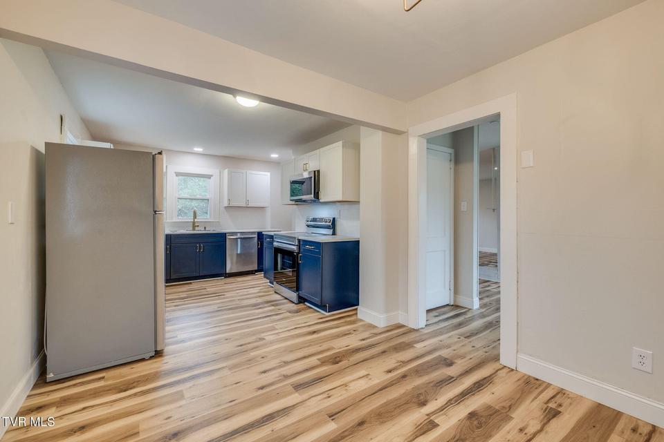 Photo #12: 157 Hawk Street