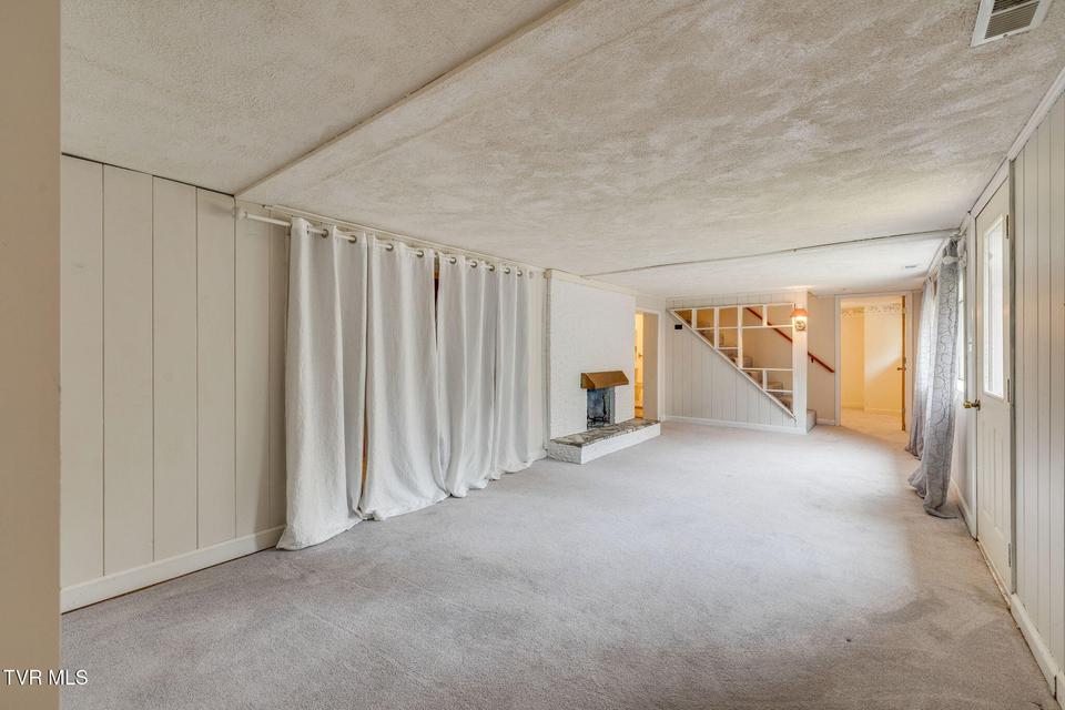 Photo #23: 157 Hawk Street