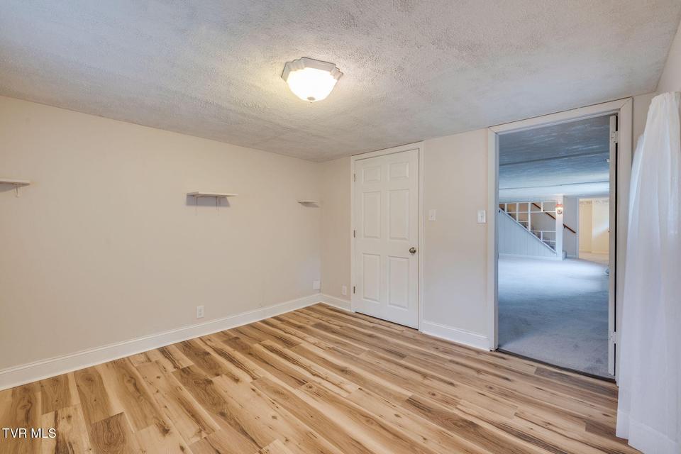 Photo #26: 157 Hawk Street