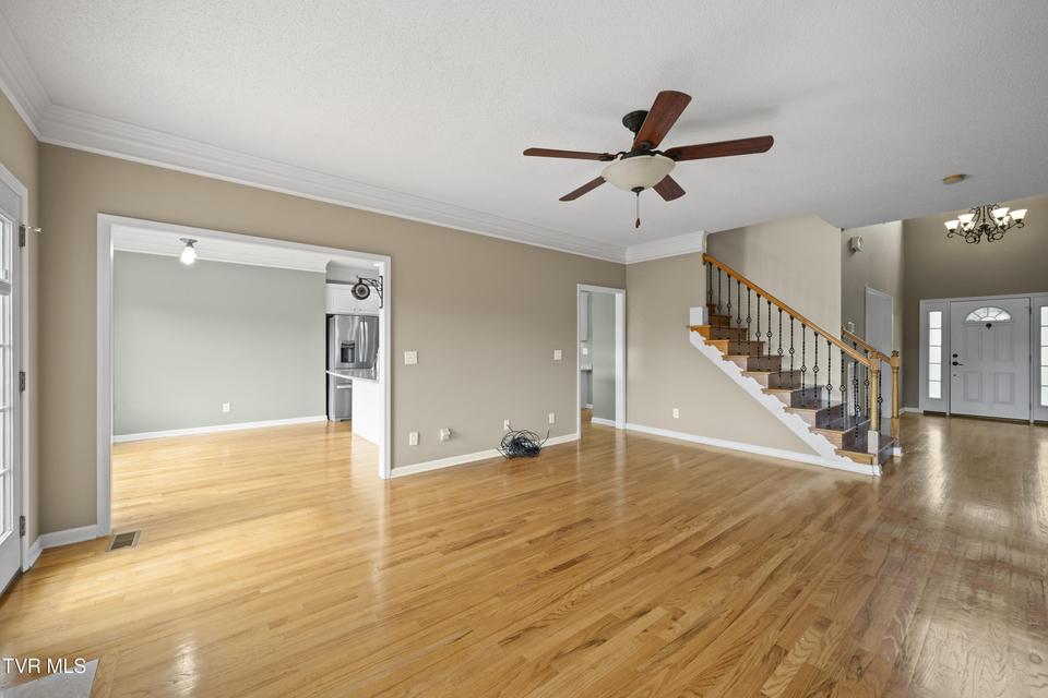 Photo #3: 295 Southridge Drive