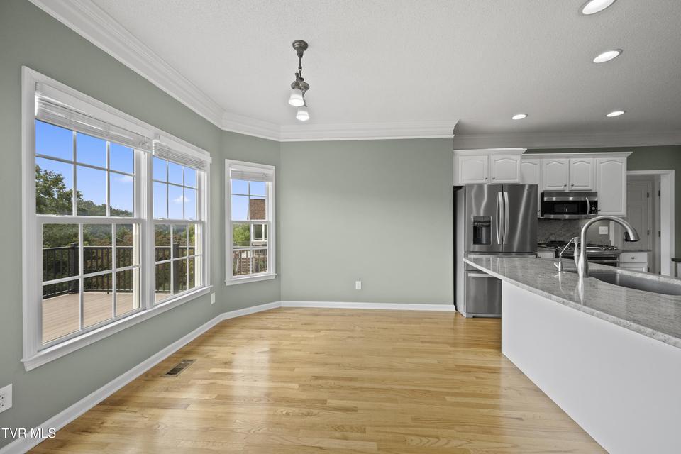 Photo #5: 295 Southridge Drive