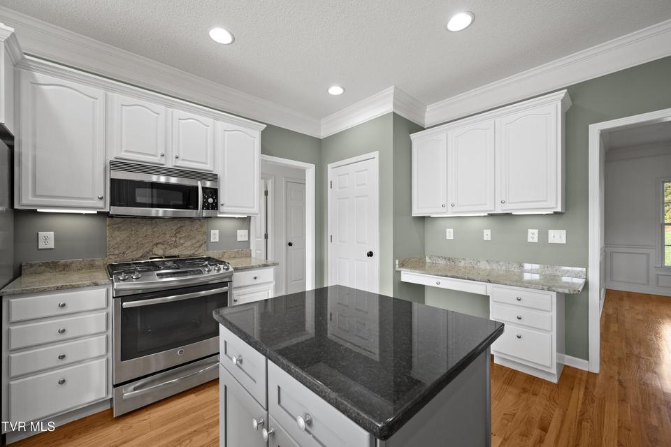 Photo #13: 295 Southridge Drive