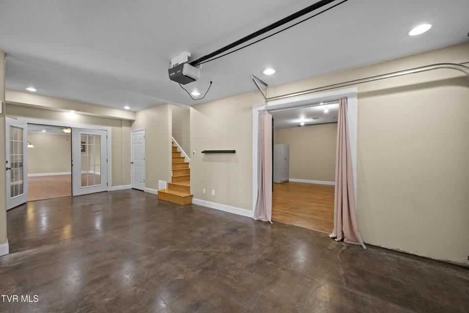 Photo #38: 295 Southridge Drive