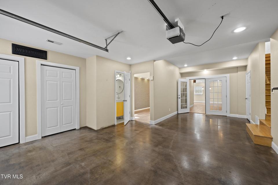 Photo #39: 295 Southridge Drive