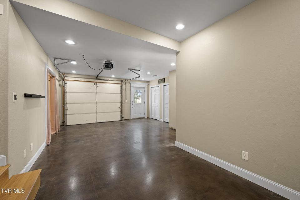 Photo #40: 295 Southridge Drive