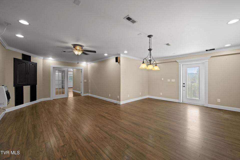 Photo #42: 295 Southridge Drive