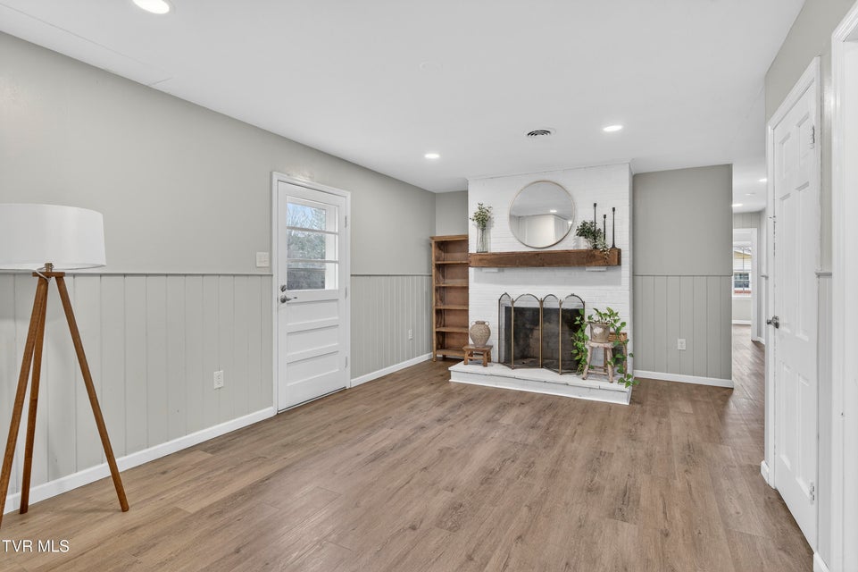 Photo #16: 867 Wayne Avenue