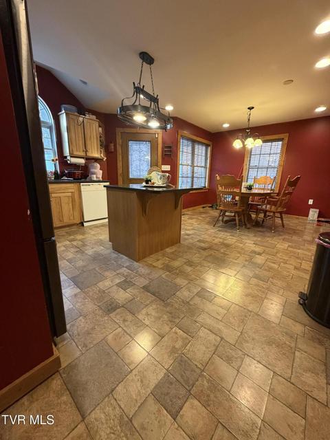 Photo #6: 1915 Dante Road