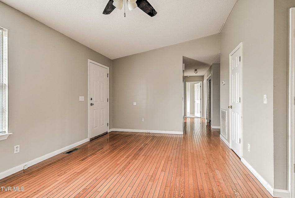 Photo #7: 220 Peters Road