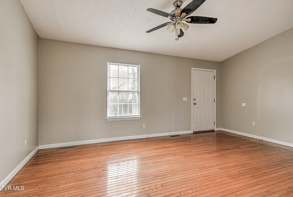 Photo #8: 220 Peters Road