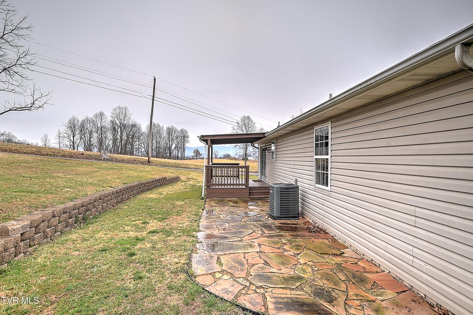 Photo #34: 220 Peters Road