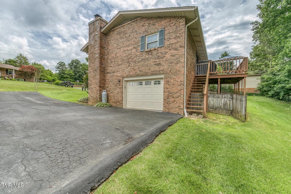 Photo #32: 111 Whitson Drive