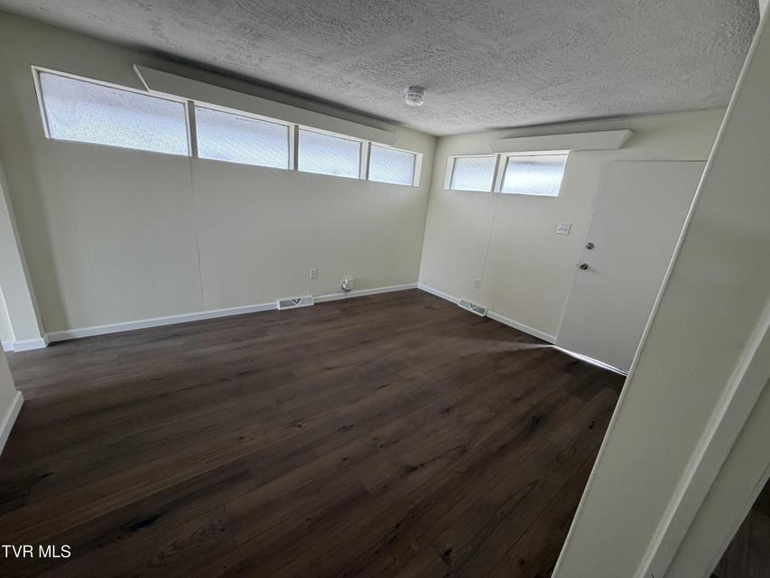 Photo #7: 416 Volunteer Parkway