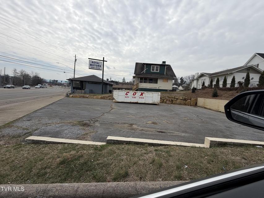 Photo #16: 416 Volunteer Parkway