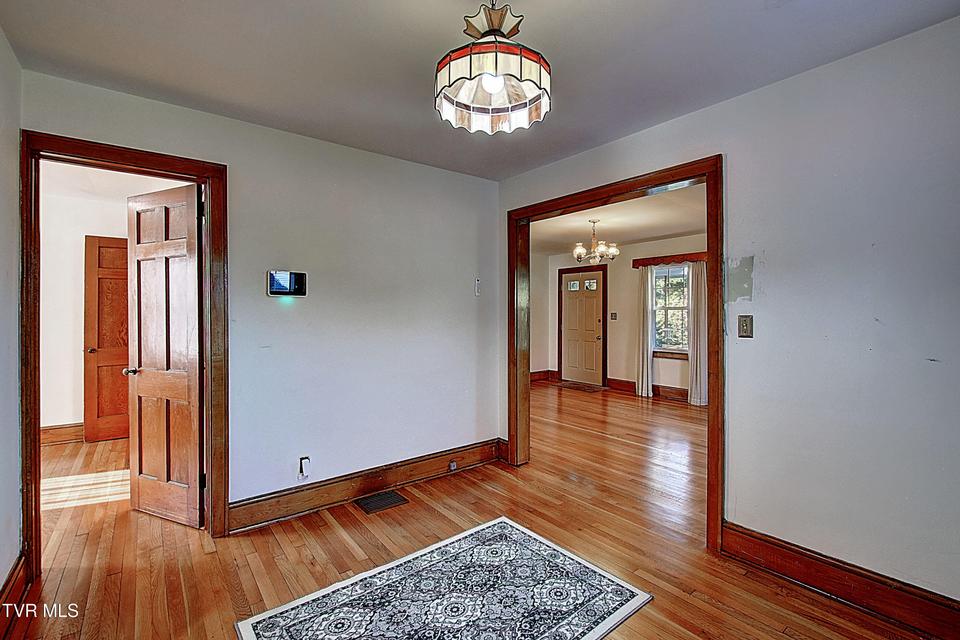 Photo #11: 816 Riverview Drive