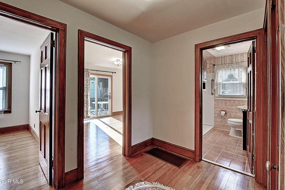 Photo #16: 816 Riverview Drive