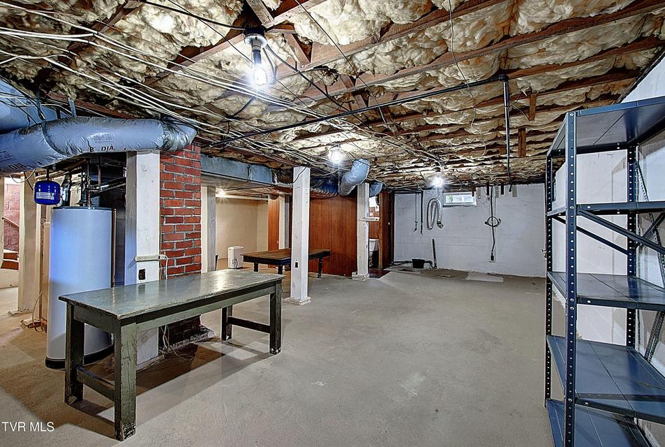 Photo #28: 816 Riverview Drive