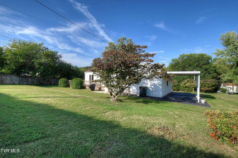 Photo #33: 816 Riverview Drive