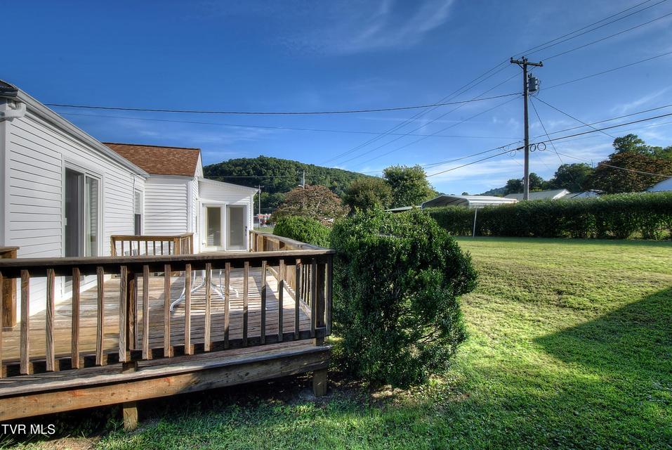 Photo #37: 816 Riverview Drive