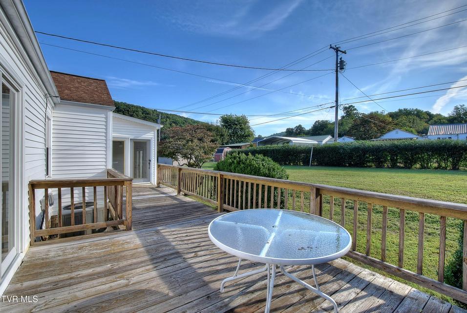 Photo #40: 816 Riverview Drive