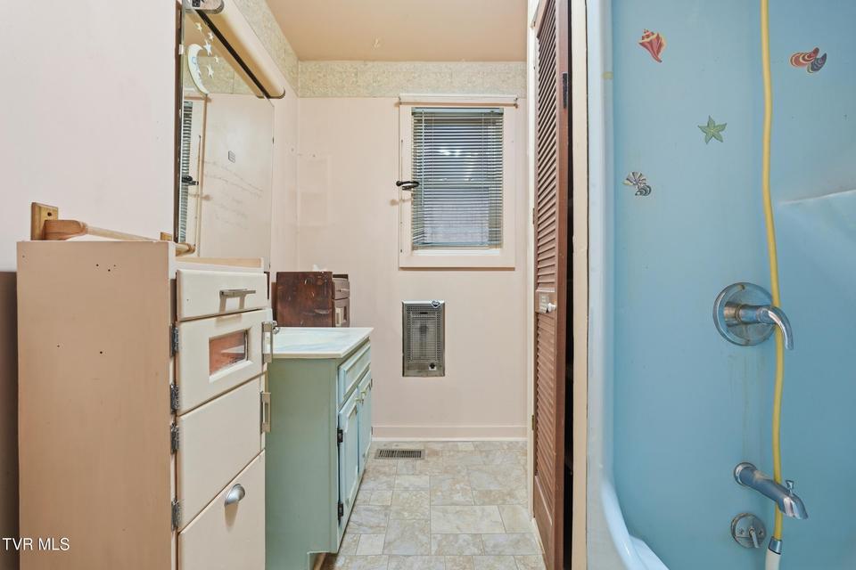 Photo #20: 16120 Mountain Spring Road