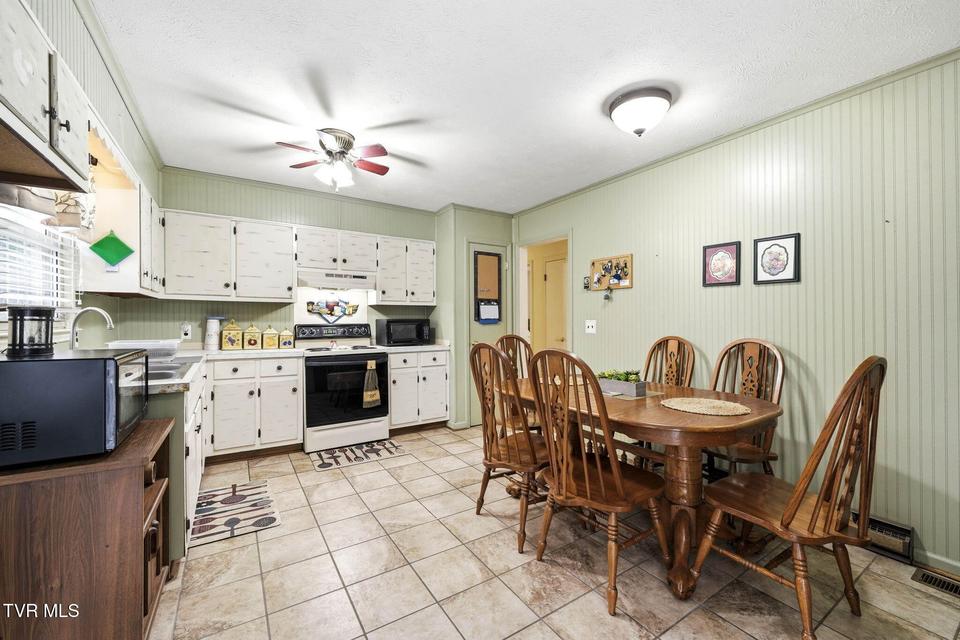 Photo #6: 21055 Campground Road