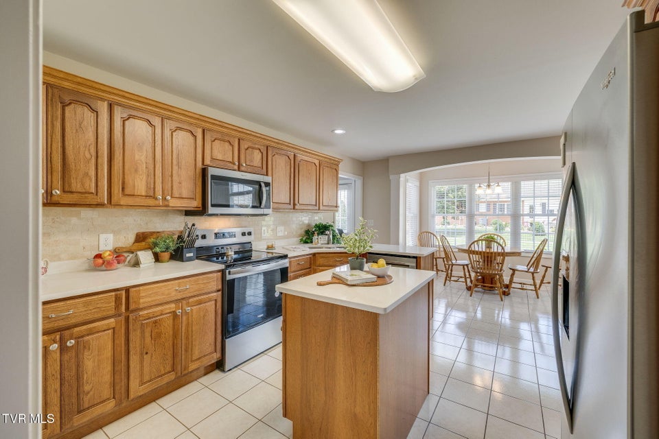 Photo #10: 15 Dale Court