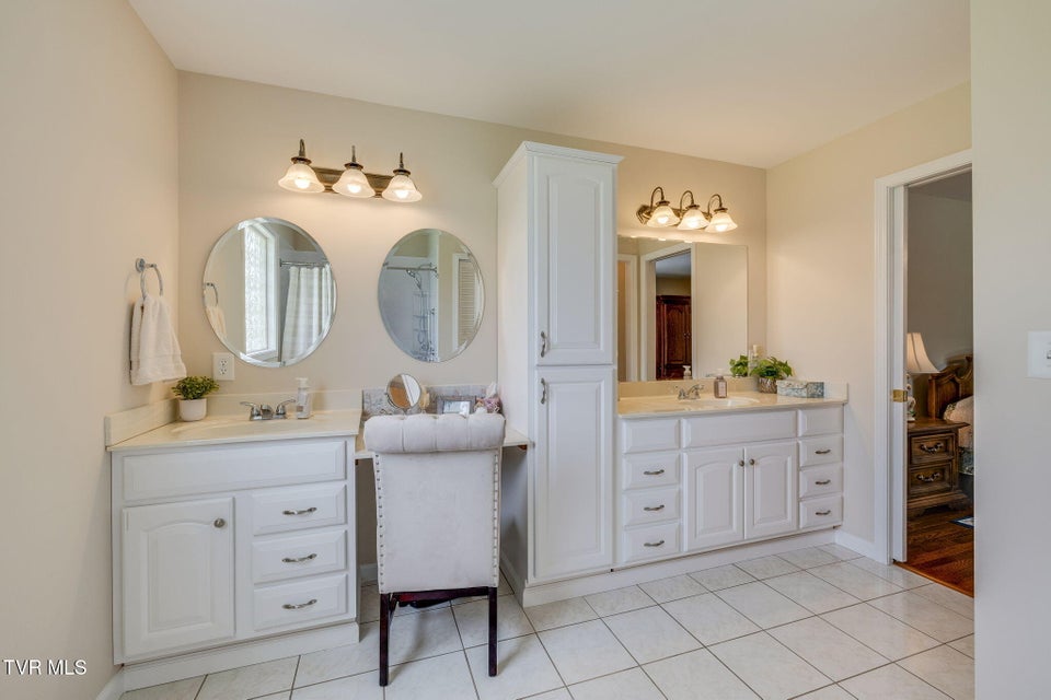 Photo #23: 15 Dale Court