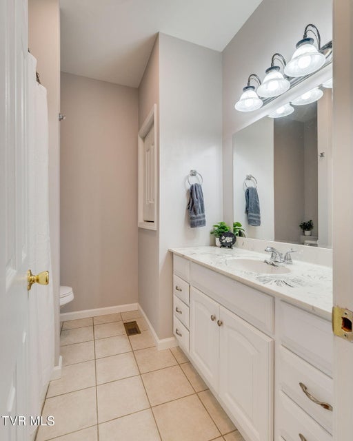 Photo #26: 15 Dale Court