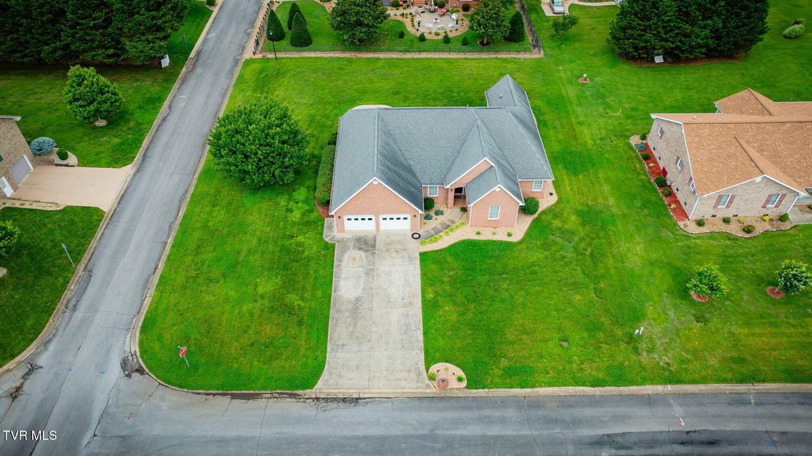 Photo #46: 15 Dale Court