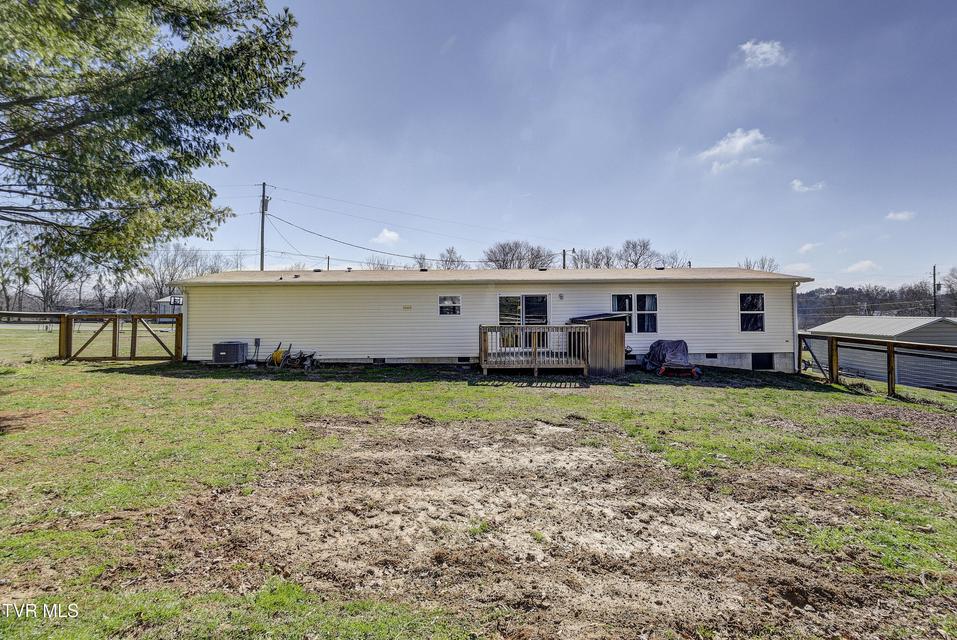 Photo #34: 35 Windsor Street