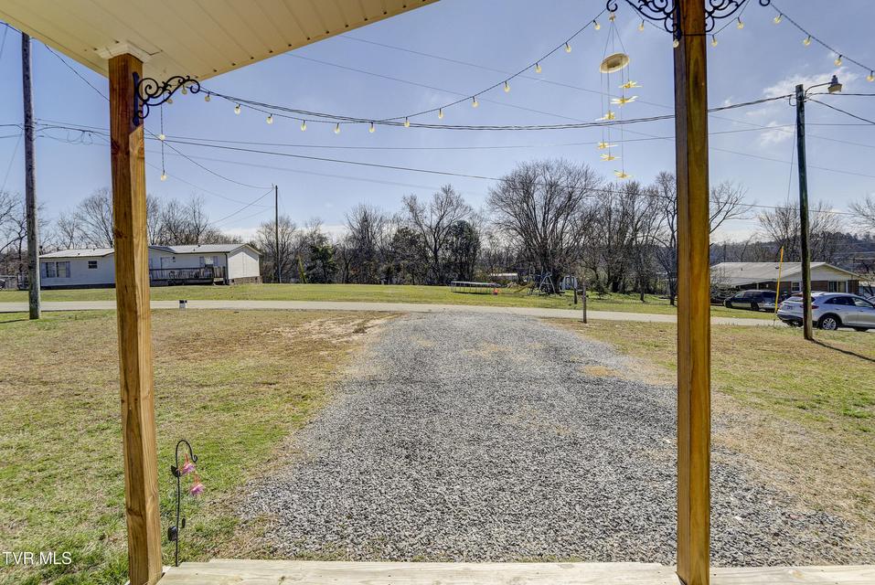 Photo #36: 35 Windsor Street