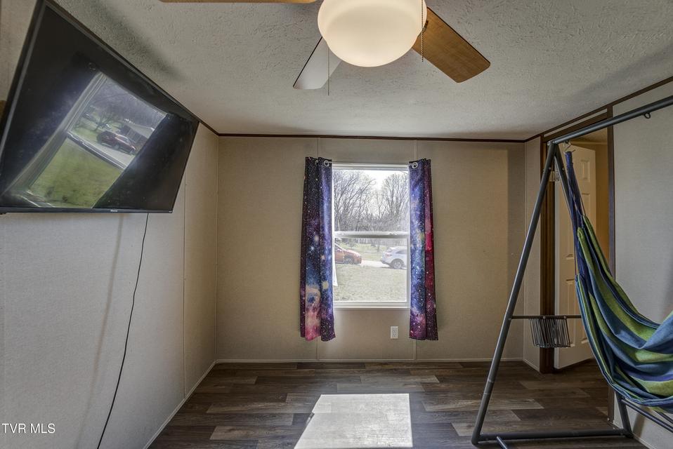 Photo #25: 35 Windsor Street