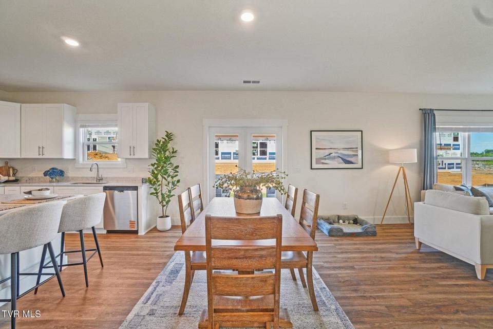 Photo #8: 375 Alta Tree Blvd 