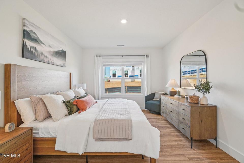 Photo #14: 379 Alta Tree Blvd 